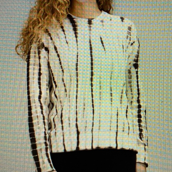 lululemon athletica Sweaters - EUC Lululemon Tie Dye Crew neck Sweater